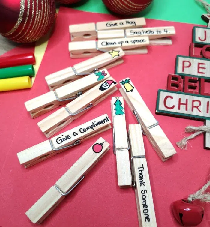 Christmas Kindness Pegs Activity For Elementary Students.